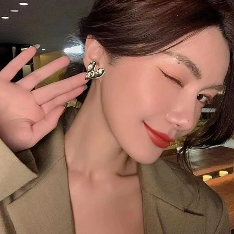 Charm Korean Design Sense Concave Convex Uneven Gold Heart Clip on Earrings Fashion Womens Party Jewelry Unusual_voghion.com