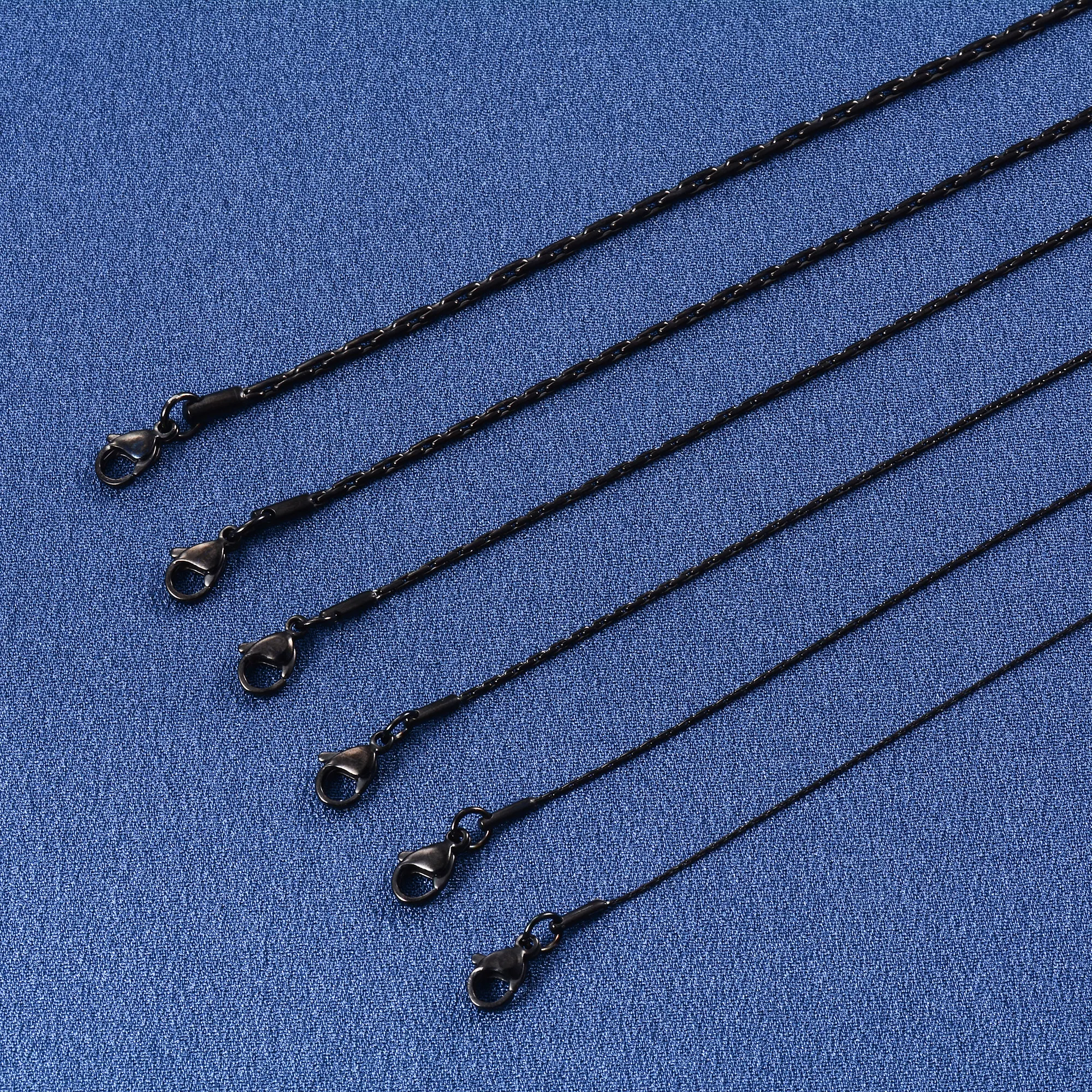 Collana a catena in acciaio inox nero da donna minimalista_voghion.com