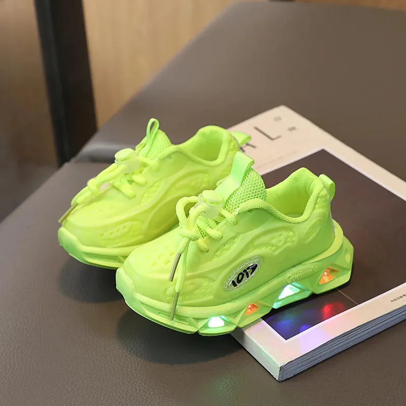 New LED Baby Boys Luminous Running Childrens Breathable Mesh Sports Shoes Size 21-30 240627_voghion.com