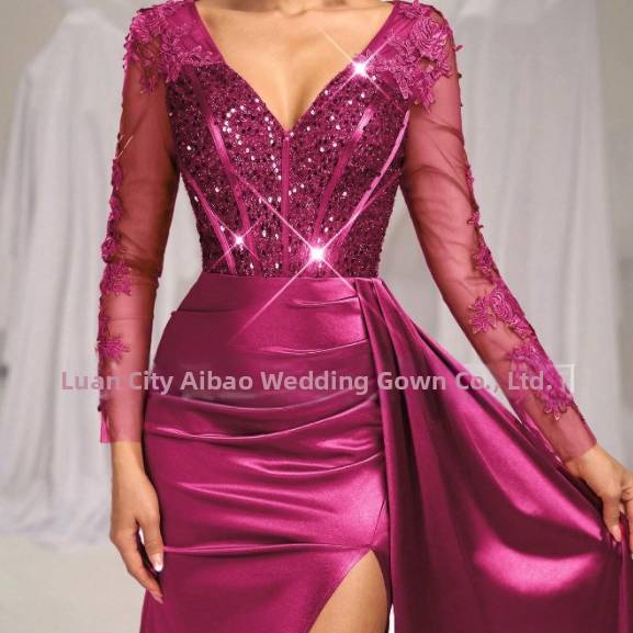 Abito da sposa elegante a maniche lunghe per feste ed eventi donna_voghion.com