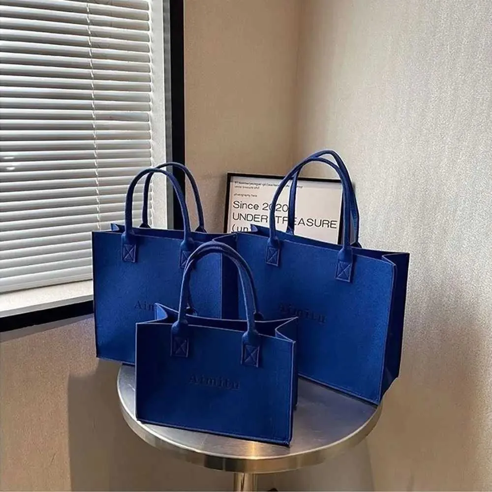 Women's Solid Colour Felt Shoulder Bag Large Capacity Tote Bag_voghion.com