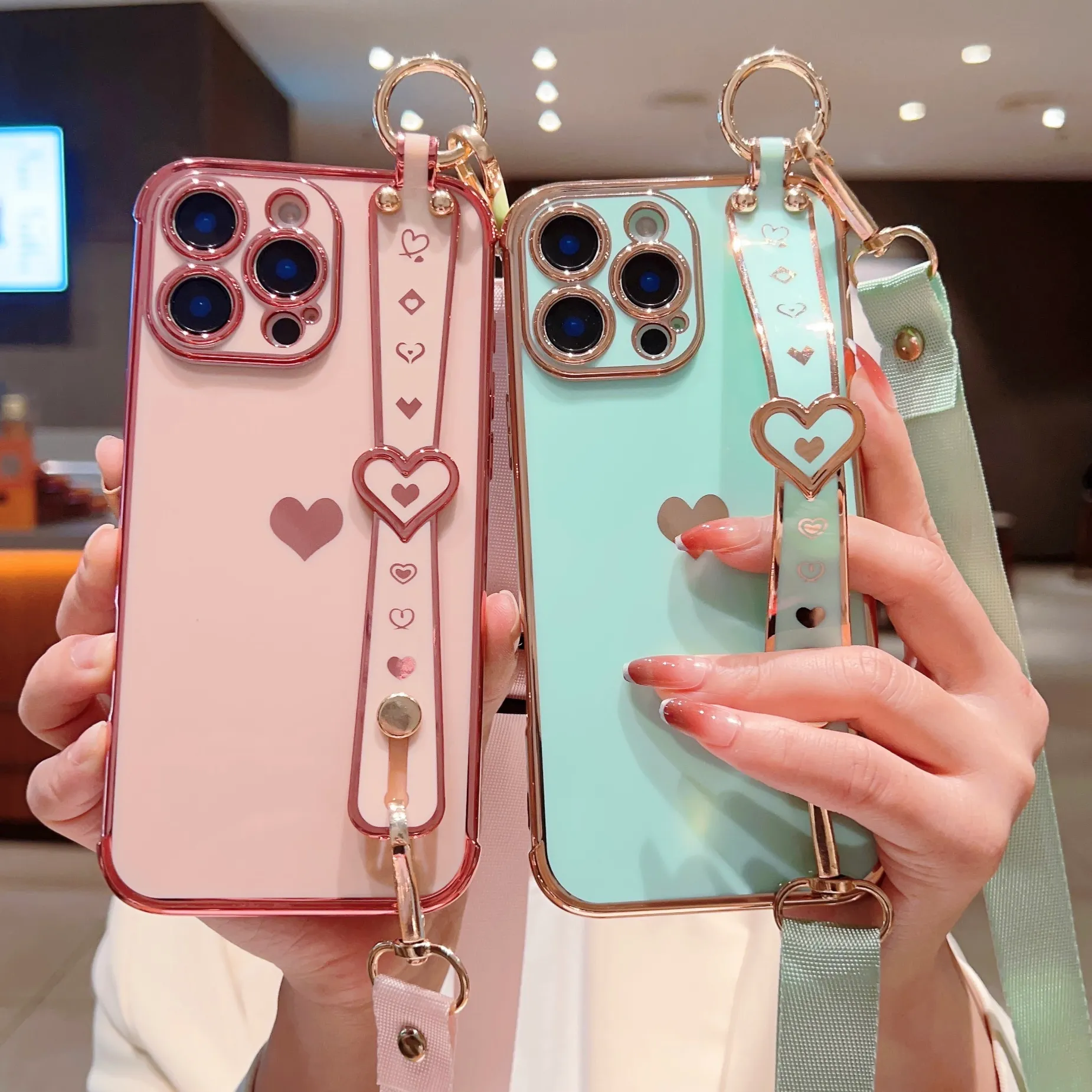 Elegant Heart-Shaped Phone Case: With Adjustable Strap For Security - Protective Mobile Accessory_voghion.com