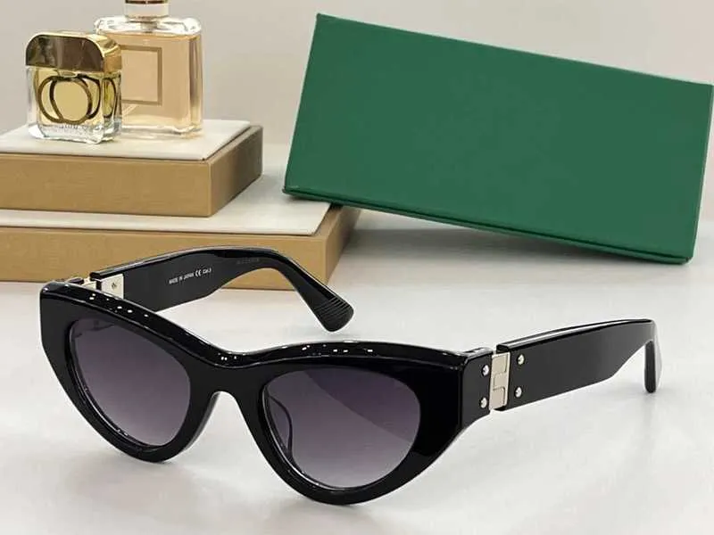 Designer-Sonnenbrillen für Männer und Frauen 114S Designer-Stil Anti-Ultraviolett Retro-Platte Vollrahmen-Brille Zufallsbox 114_voghion.com
