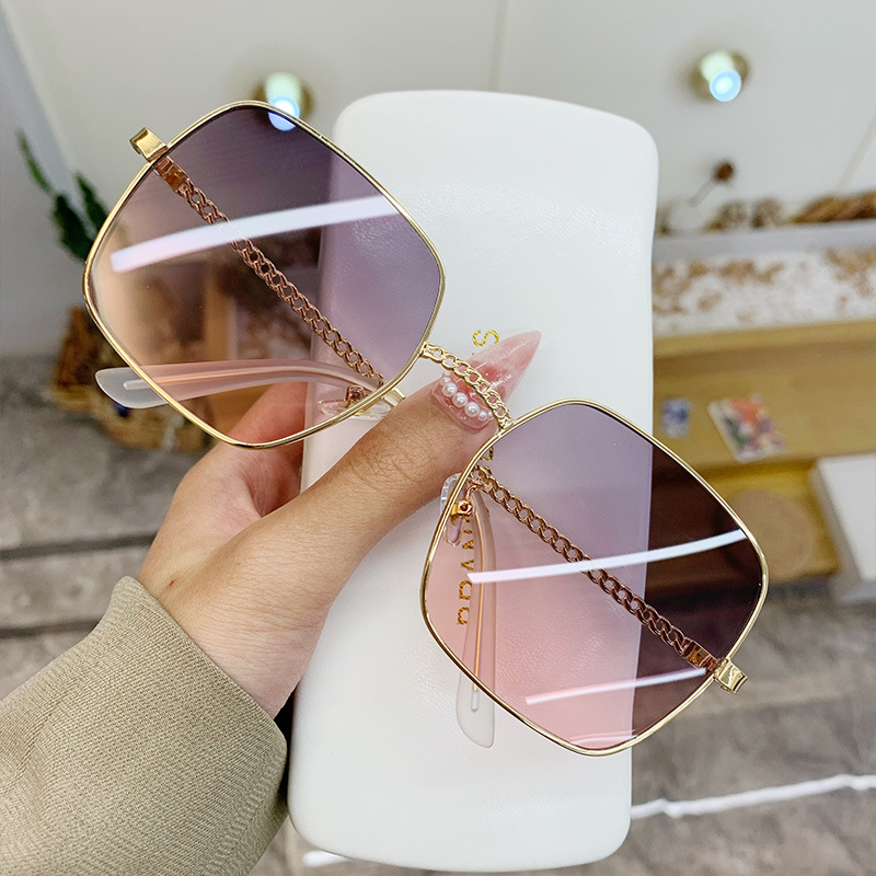 New Fashion Classic Oversize Sunglasses Women Brand Designer Metal Big Frame Shades Sun Glasses Eyewear Gafas UV400_voghion.com