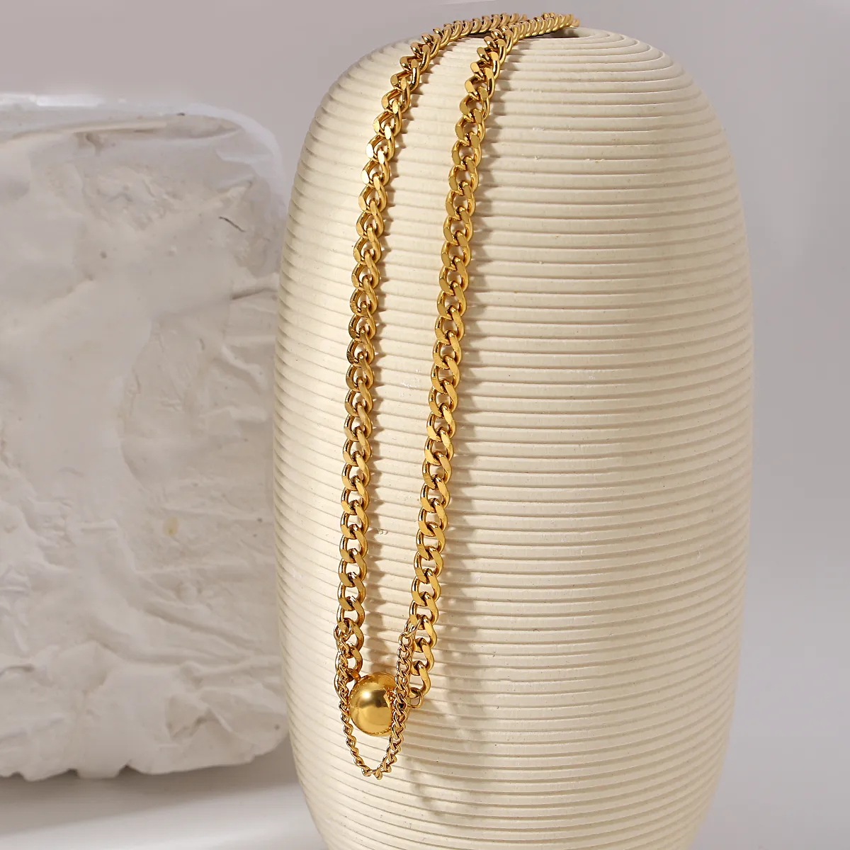 Collier ras du cou minimaliste en acier inoxydable avec pendentif boule pour femme_voghion.com