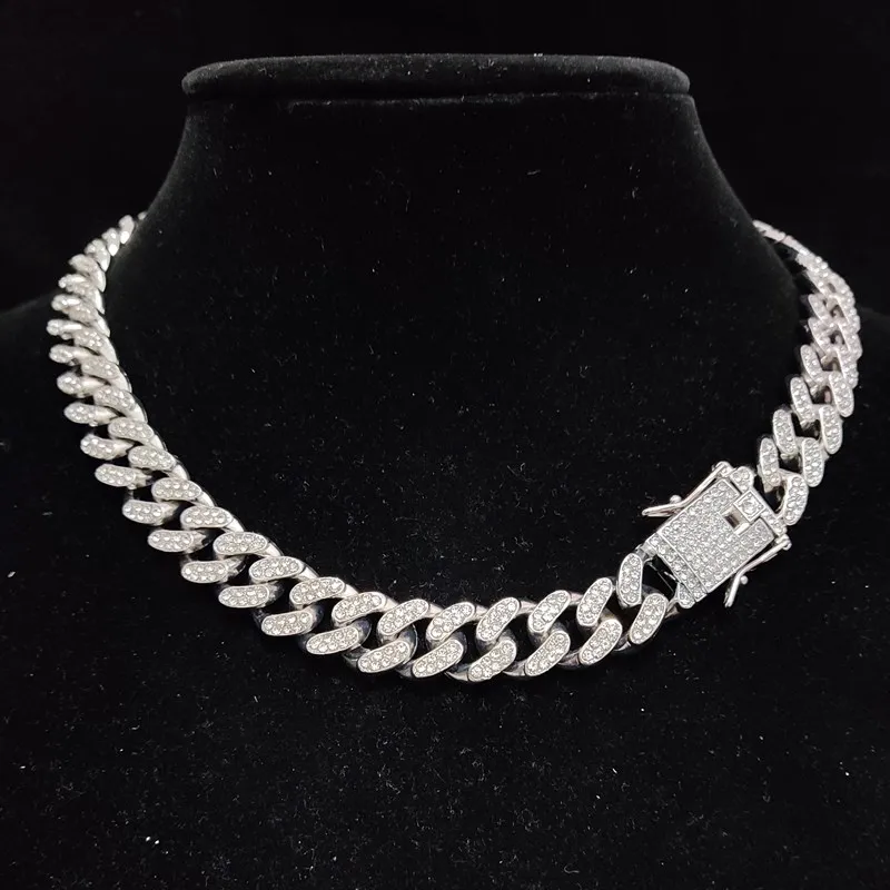 Colliers pendentifs hommes femmes Hip Hop PLUG collier lettre avec chaîne cubaine en cristal de 13 mm HipHop Iced Out Bling Fashion_voghion.com