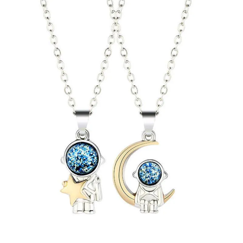Anhänger Halsketten Paar Paar Halskette Astronaut Mondform Schmuck Geschenk für Liebhaber Gut aussehender LoverPendant_voghion.com