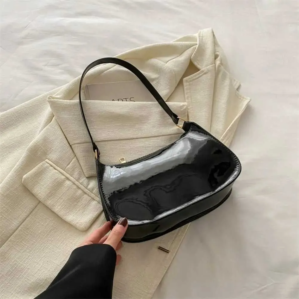Geantă de mână în formă de Dumpg, culoare solidă, genți de umăr din PU, versiune coreeană, stil cu fermoar, geantă mică pătrată, tip zi, Matchin241106_voghion.com