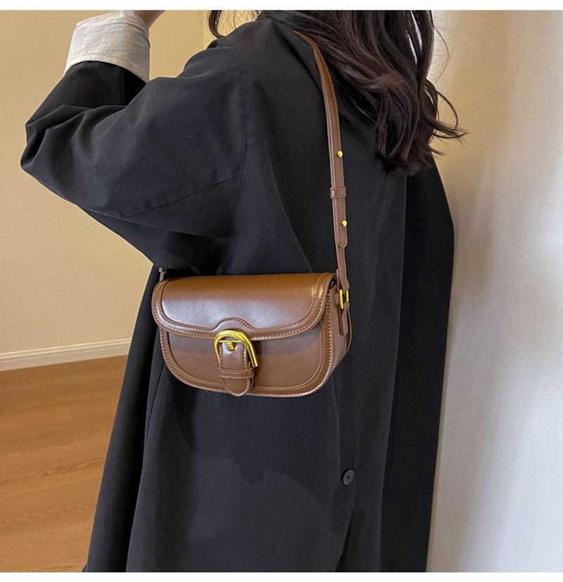 2024 Neue High-End-Modetasche Retro-Stil, vielseitige Satteltasche den Pendeerkehr für Damen, trendige, lässige_voghion.com
