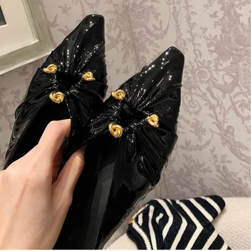 Grape Mom's Same Style Spring New Triangle Buckle Hollow Pointed Pleated Baotou Muller Half Slippers Women's Genuine_voghion.com