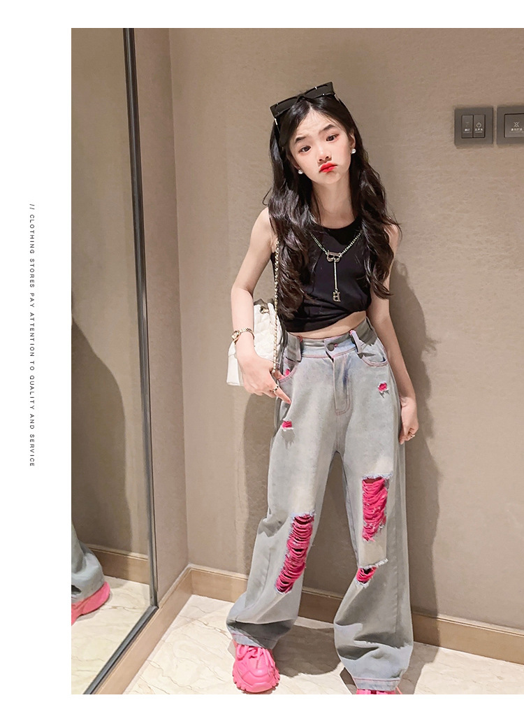 Mère et enfants filles jeans déchirés été mince enfants coréens pantalons longs droits à la mode pantalons larges lâches et à la mode tendance_voghion.com