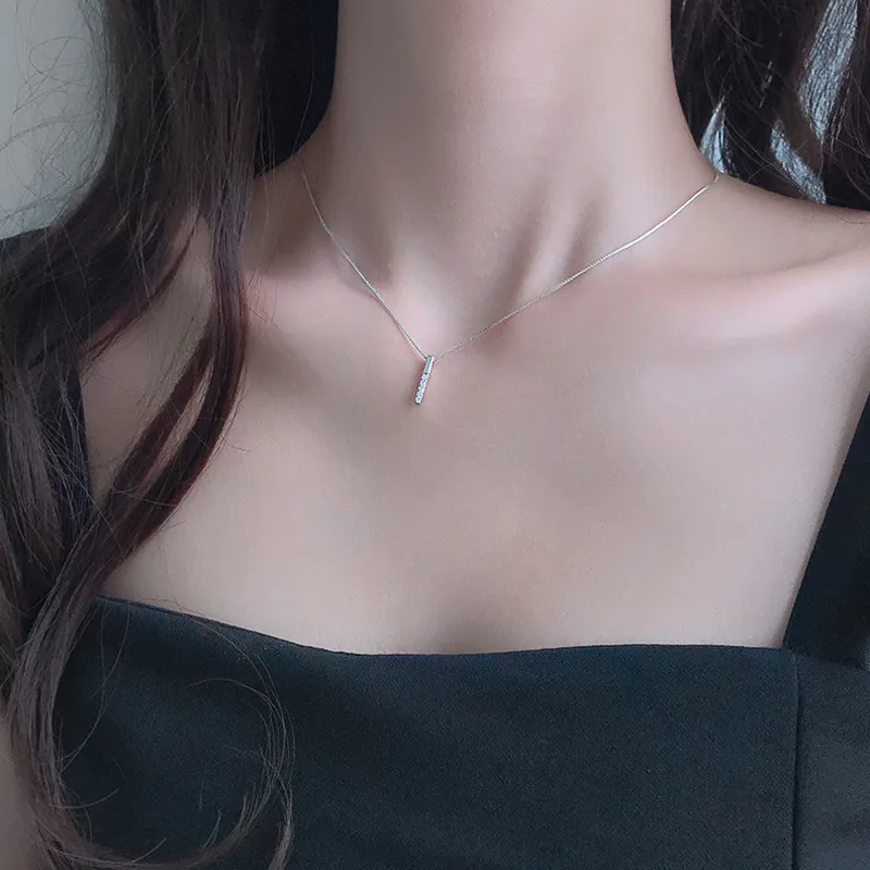 Collier pendentif rectangulaire avec zircon pour femme bijoux_voghion.com