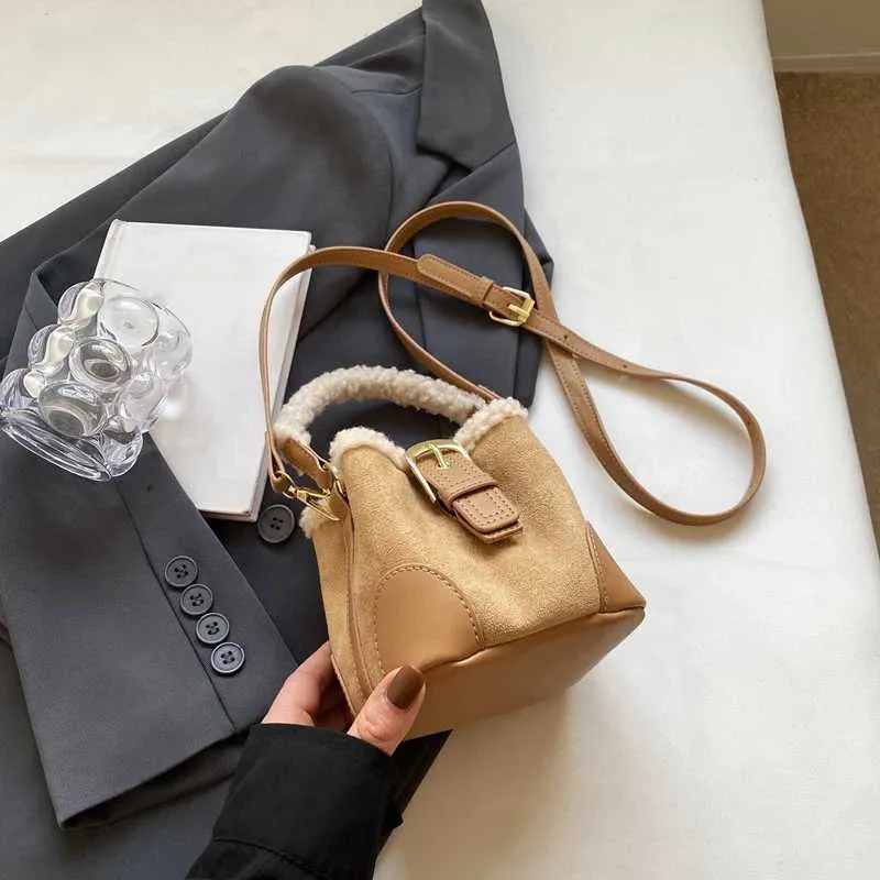 Cashmere mini bucket bag Meila suede retro 2024 new shoulder cross font handbag Y241216_voghion.com