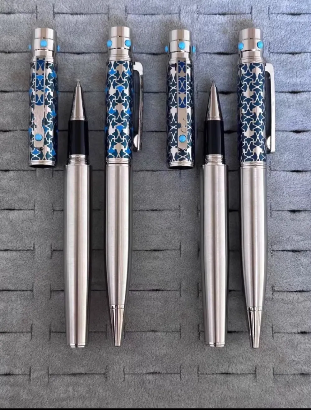 wholesale The Ballpoint Pen Comes With Its Original Box._voghion.com