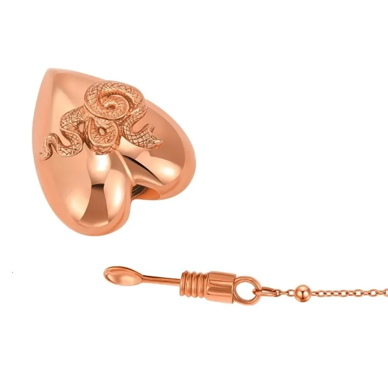 Charm Heart Snake Pendant Necklace Elegant Wedding Accessories_voghion.com