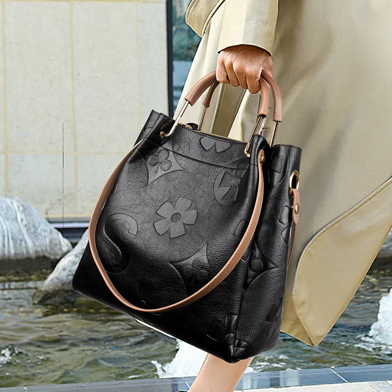 Schoudertas Crossbody Tas Designer 2025 Nieuwe Emmertas High-end Mode Emed Handtas Grote Capaciteit Moeder En Baby_voghion.com