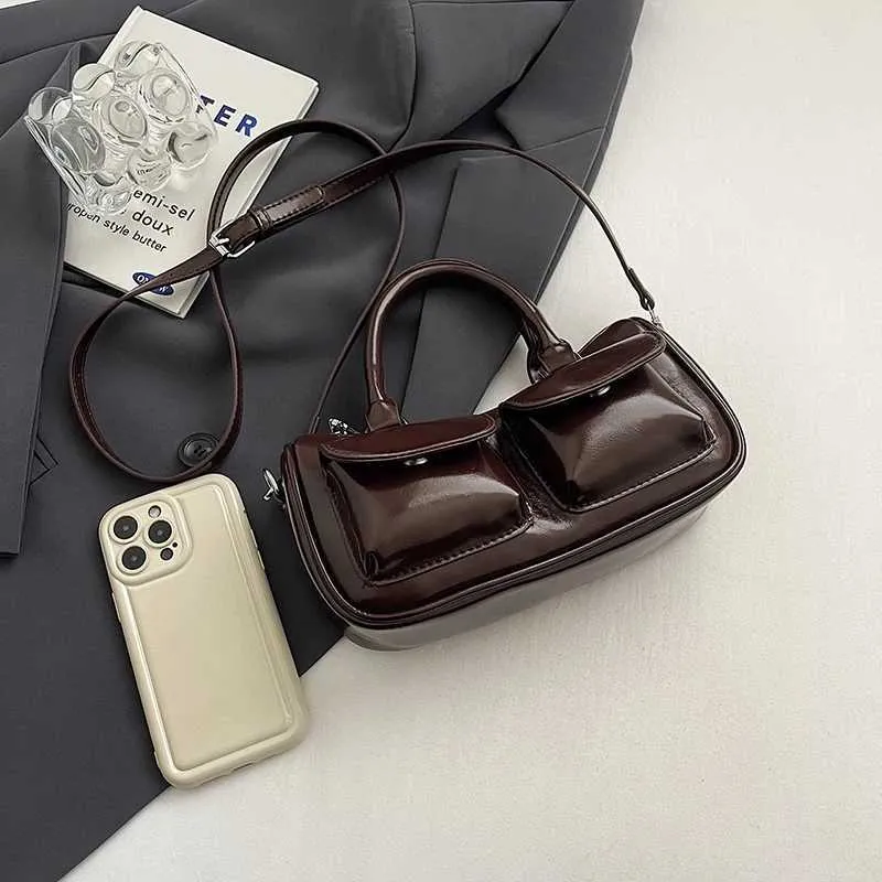 Ladies fashionable small handbag solid color PU retro mailman bag autumn and winter new style single shoulder crossbody_voghion.com