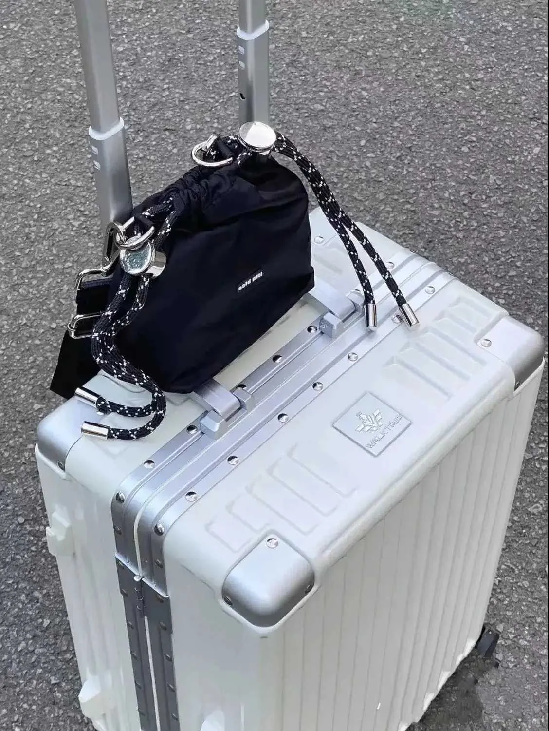 Catena Accessori da viaggio unici Secchiello portatile Drstring Moda Borsa a tracolla singola Borsa diagonale in nylon Piccola Ba241214_voghion.com