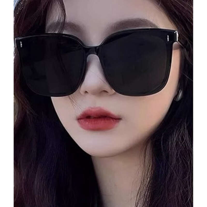 2025 New Style Advanced Sense, Men And Women Square Network_voghion.com