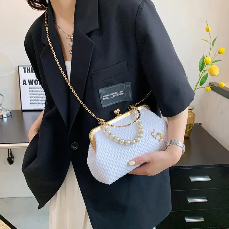 Sacs à bandoulière en argent doré pour femmes, pochette de soirée en perles, chaîne, clip, sacs à main de fête 240821_voghion.com