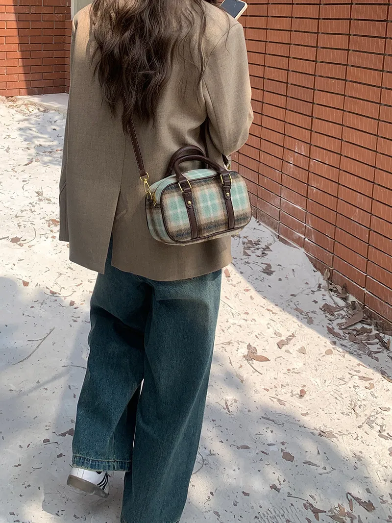 Borsa a tracolla da donna in lana, stile retrò college, stile bowling, stile Joker, stile plaid, stile New Wave_voghion.com