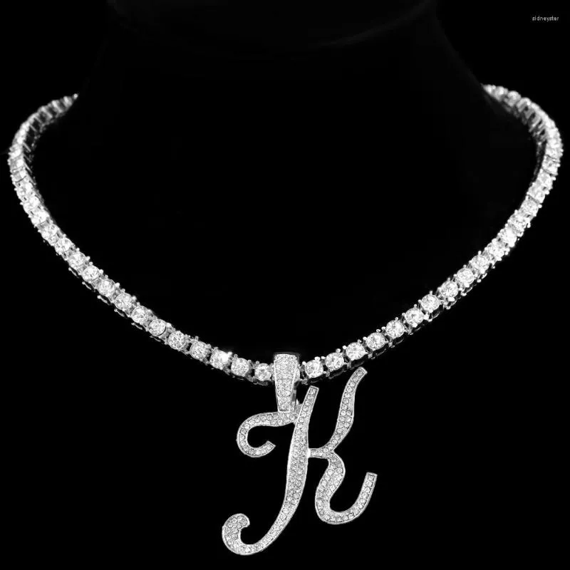 Ketten Iced Out Strass kursive Initialen Anhänger Halskette für Frauen Bling Brief Name Tennis Choker Halsketten Punk_voghion.com