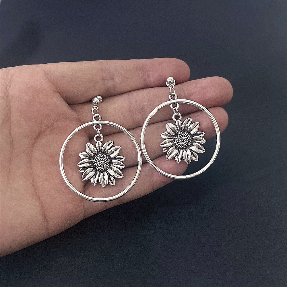 Orecchini Girasole Orecchini a bottone in argento, orecchini ipoallergenici_voghion.com