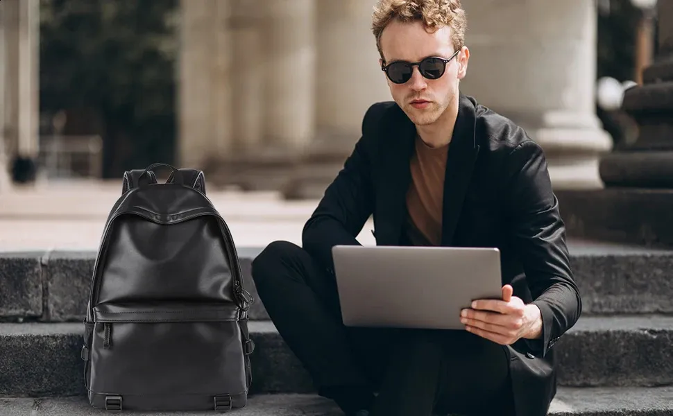 Schwarzer Leder für Herren Business Travel Wasserdichter Daypack PU 16 Zoll Laptop-Rucksack 240829_voghion.com