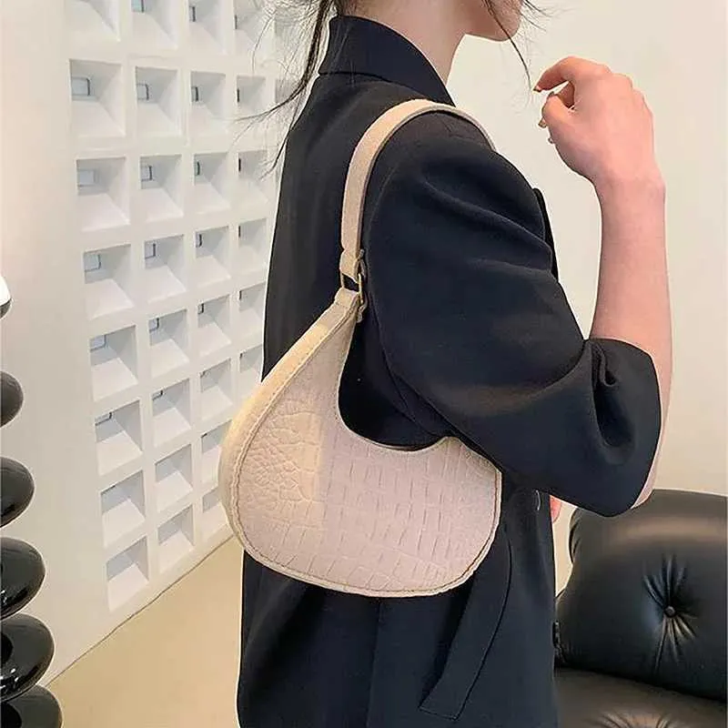 Crescent Shoulder Bag For Women Felt Armpit Handbag Elegant_voghion.com