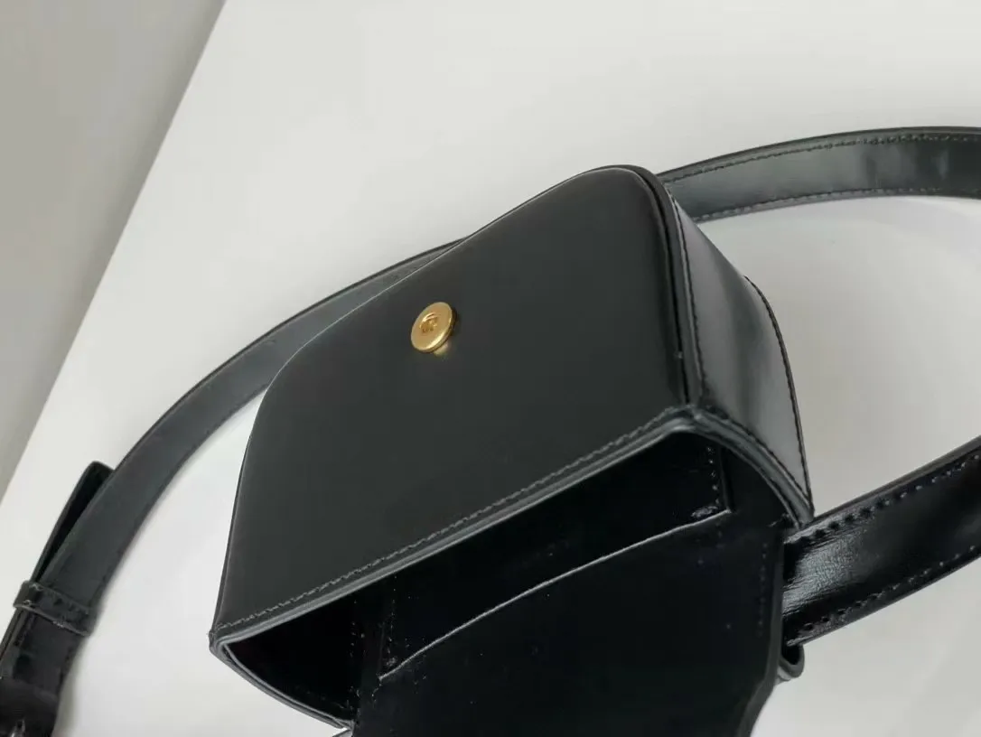 Borsa a tracolla in vera pelle con fibbia in metallo dorato, marsupio, spalla, patta frontale, portafoglio alla moda, 2024_voghion.com