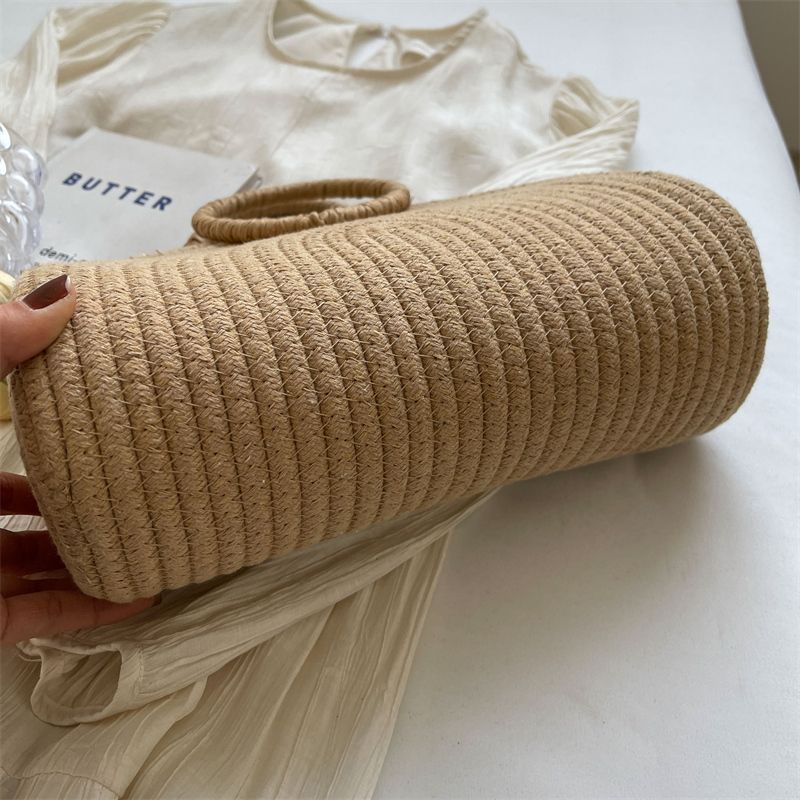 Women's Straw Solid Color Classic Style Weave Pillow Shape Open Beach Bag_voghion.com