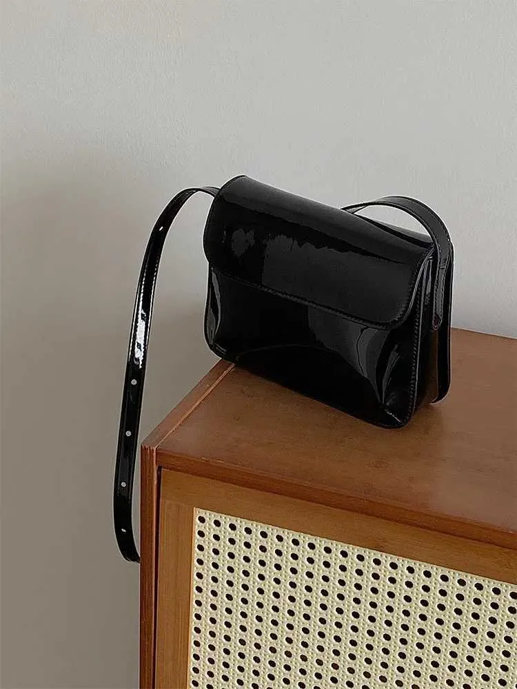Weinrot PU Unterarm 2023 Neue Damen Vintage Lack Leder Glänzende Schnalle Einzelne Schulter Tasche Elegante Crossbody Ba241210_voghion.com
