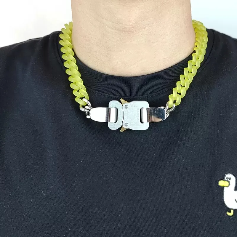 Ķēdes 1017 ALYX 9SM Krāsa PVC Caurspīdīga Kubas Ķēdes Metāla Lock Kaklarota Eiropas un Amerikas vienkāršās modes hiphops_voghion.com