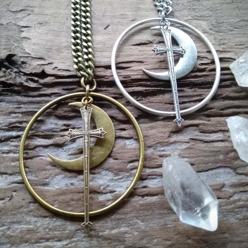 Kettingen Gotische zwaard- en maanketting_voghion.com