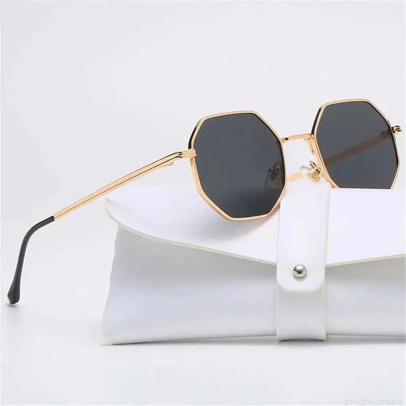 Polygon Sunglasses With Uv Protection For Men And Women_voghion.com