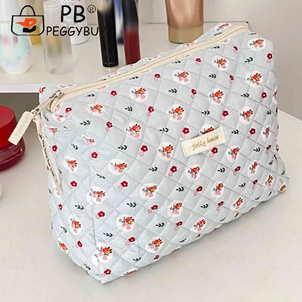 Cosmetic Bag Large Capacity Cute Print Make Up Pouch Portable Casual Multi-function Quilted Rhombus Fashion For Weekend_voghion.com