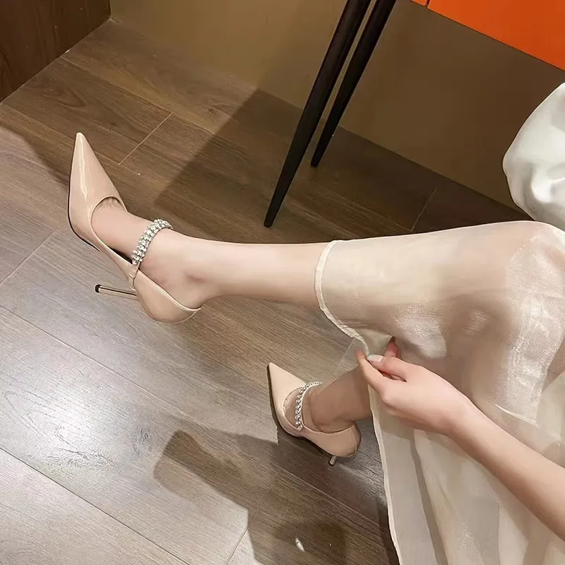 Women's Mary Jane Pointed High Heels Elegant Patent Leather Shoes_voghion.com