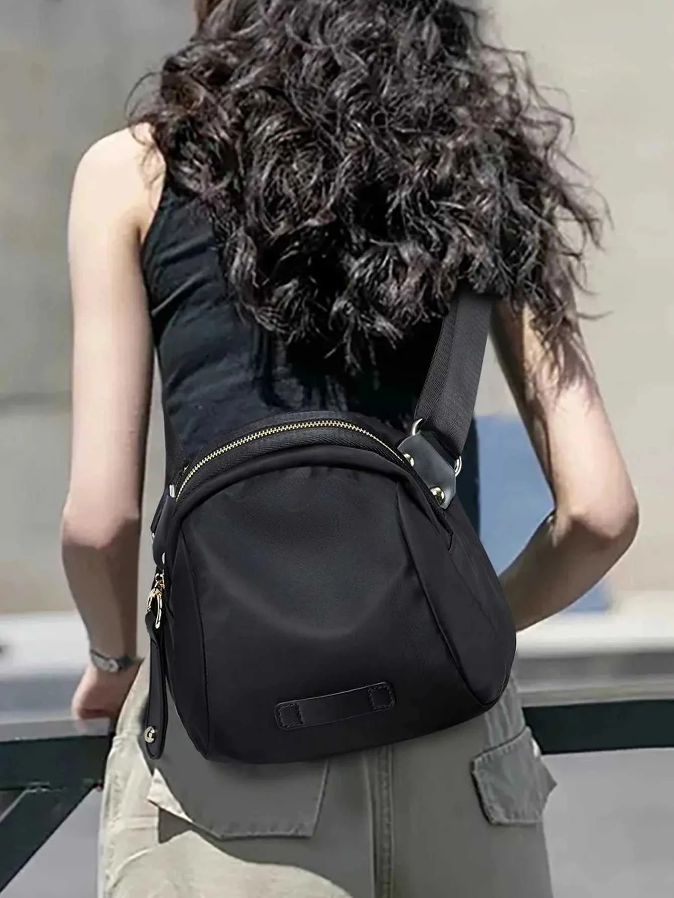Sac à bandoulière minimaliste décontracté noir de petite taille pour le sport, le rangement en plein air, le nylon, le pack fantaisie C241022_voghion.com