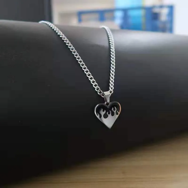 Collier de couple en acier titane avec pendentif classique, cadeau de Saint-Valentin à la mode, ras du cou pour hommes et femmes, bijoux_voghion.com