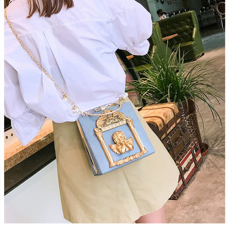 Small Baroque Angel Shoulder Bag For Women With Chain Strap_voghion.com