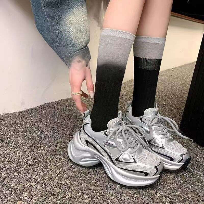 Primavera 2024 Scarpe da corsa traspiranti alte con suola spessa_voghion.com