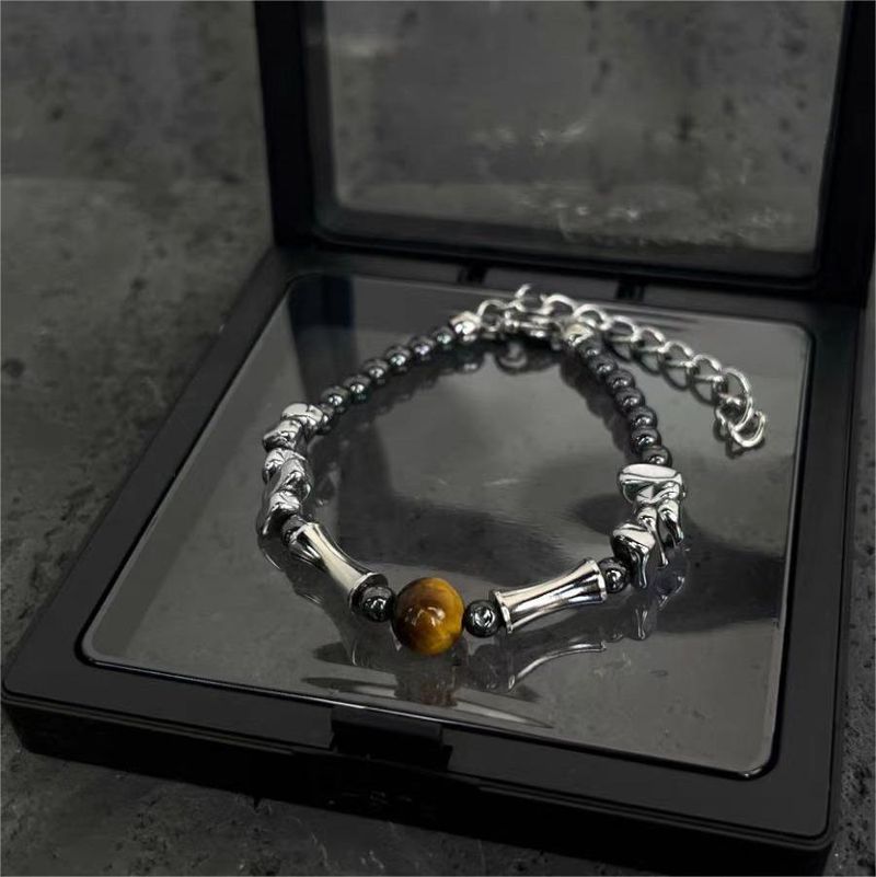 Herrarmband i tigeröga och obsidian elegant design_voghion.com