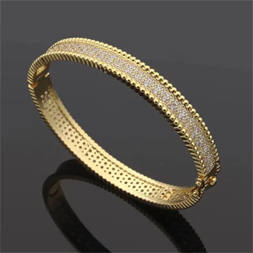 Clover Designer Elegant Gold And Sier Dia Bracelet Customized Trendy Bangle Fashion Women Pendant Wedding Special_voghion.com