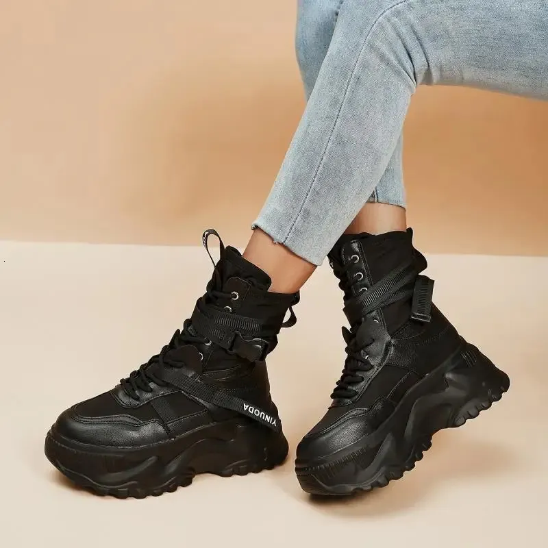 Bottines de moto blanches à plateforme épaisse pour femmes, chaussures vulcanisées à lacets et à boucle, à la mode, pour l'automne_voghion.com