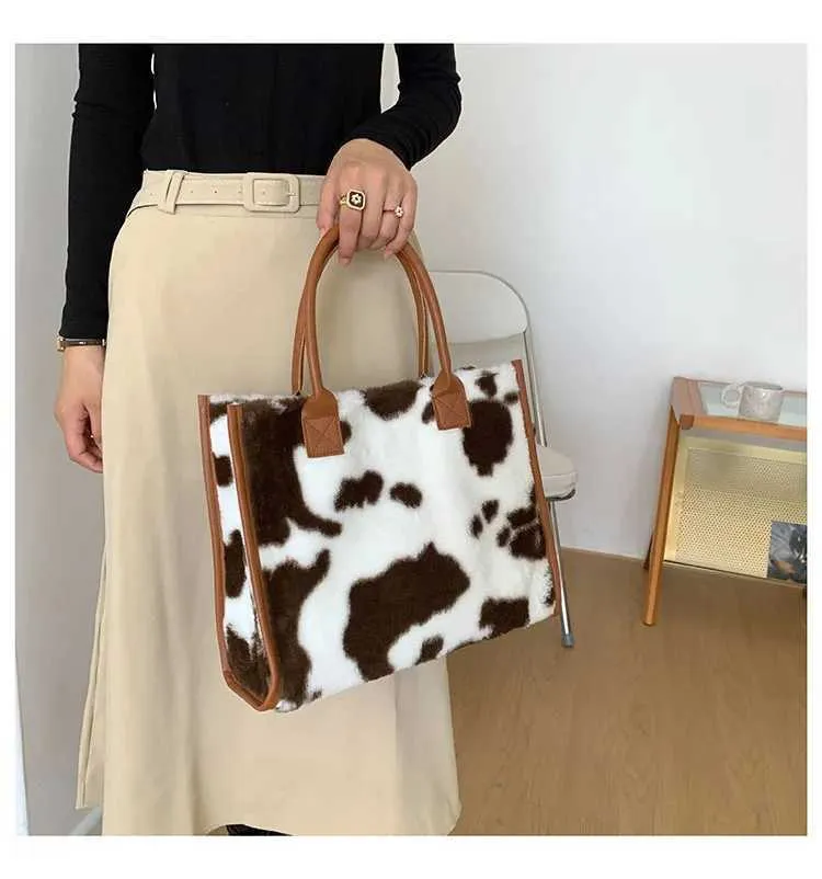 Leopardmönstrad handväska Modern för kvinnor Pendling Plyschväska Designerväskor Handväskor Bolsos De MujerC241031_voghion.com