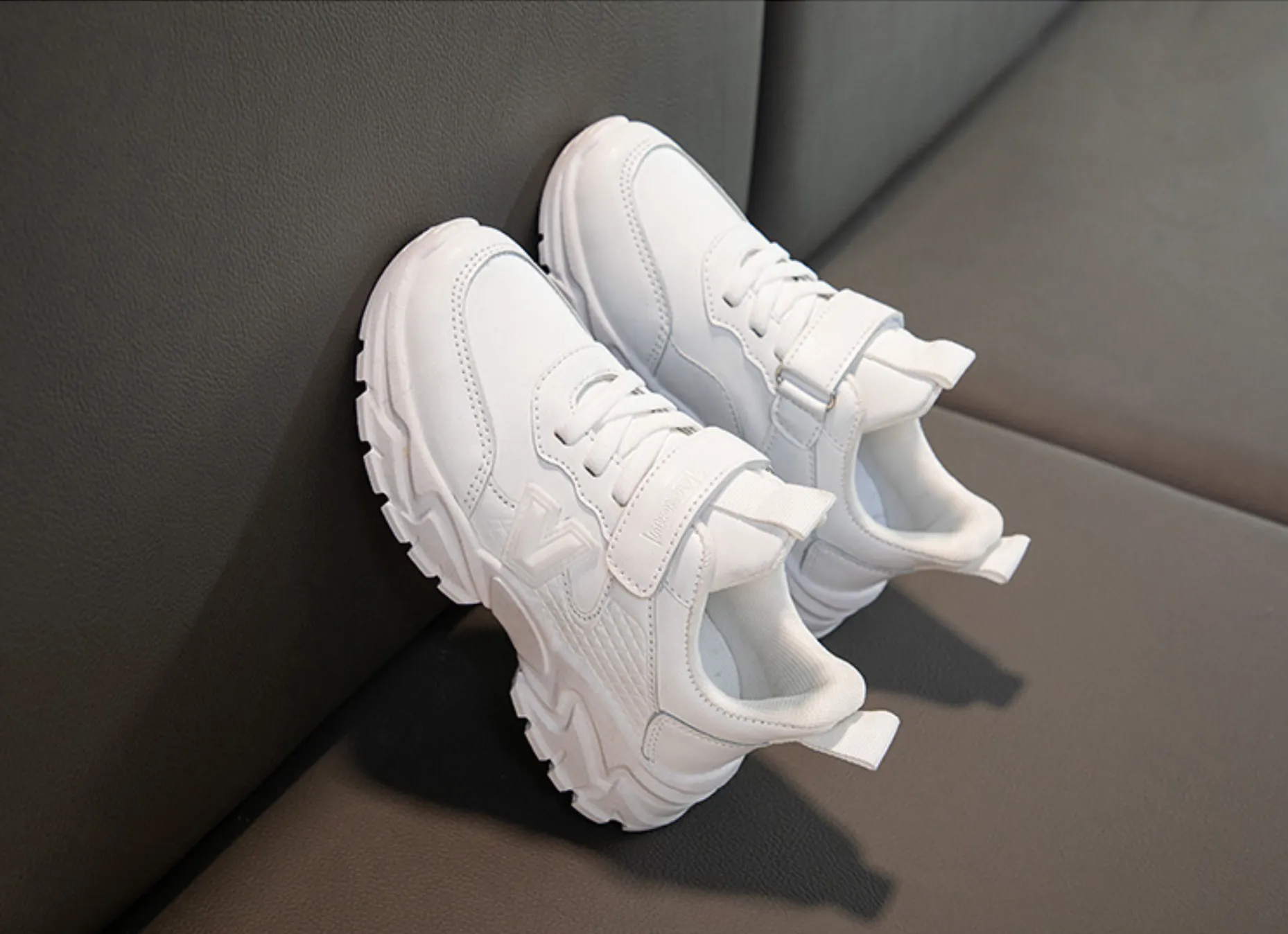 Chaussures de sport en cuir noir pour jeunes garçons et filles Campus Outdoor Kids Baskets légères Happysteps Classic White_voghion.com