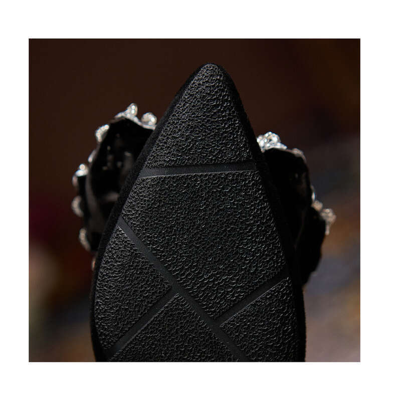 Neue Schuhe mit kleinem, klobigem Absatz und mittlerem Absatz, große Größen sind dicker und gemästeter._voghion.com