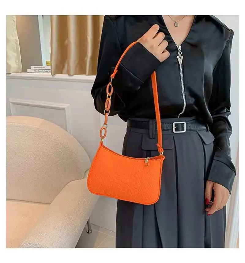 Portabel Handtasche Kontrastfaarweg Tasche Stylesch Ënneraarm Casual A Modesch Grouss Kapazitéit Dammetaschen_voghion.com