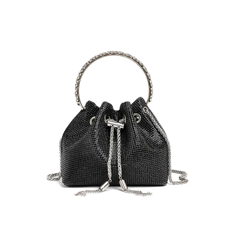 Borsa con strass primavera estate 2025 - Pochette a tracolla e a spalla da donna firmata con spedizione gratuita, catena di cristalli glamour_voghion.com