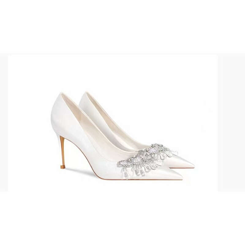 Scarpe da sposa francesi nuove 2025 con cristalli bianchi da donna Duanxiu e abito da sposa sottile non stanco con tacchi alti_voghion.com